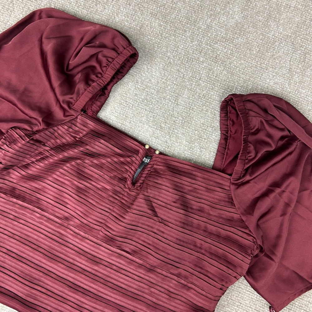 Express Smocked Cropped Top Women Medium Maroon Stretch Square Neck Short Sleeve